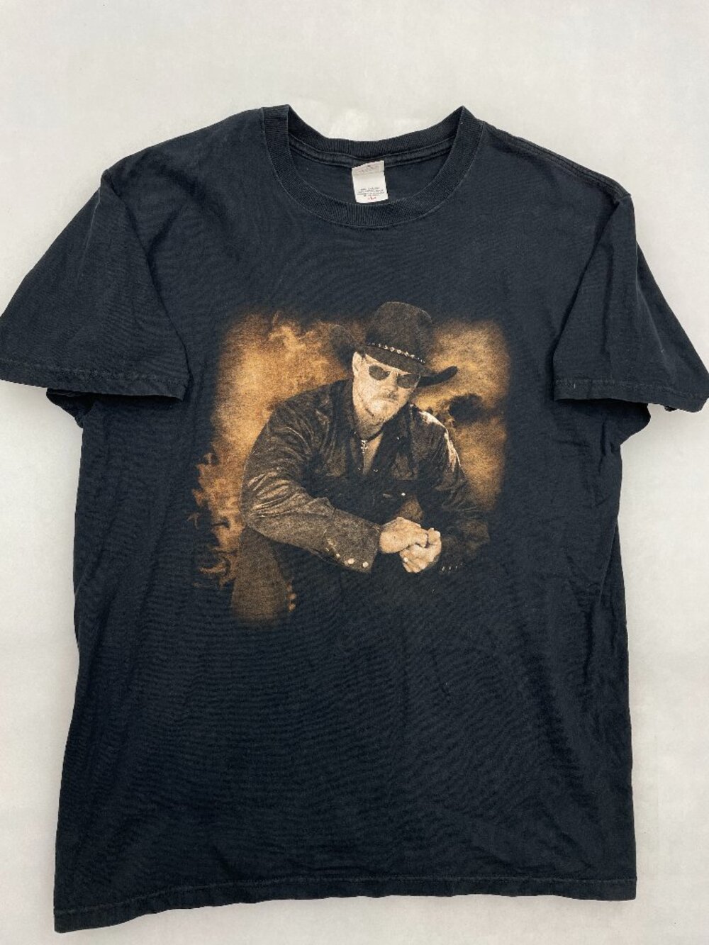 Trace Adkins Dangerous Man on Tour VTG Y2K 2006 Anvil Concert Tee Black L